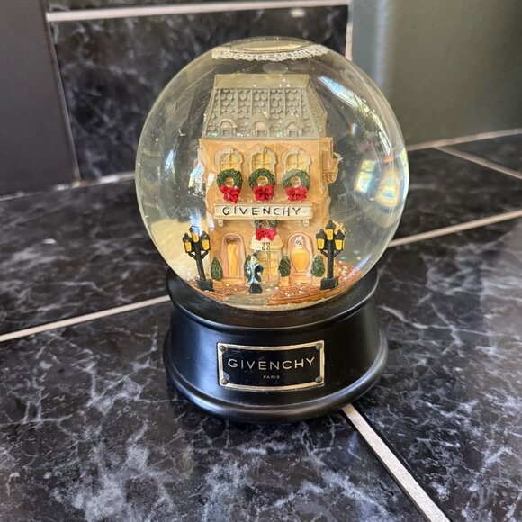 Givenchy Paris Vintage Snow Globe With Boutique Scene & Black Base Collectible D - Picture 1 of 7
